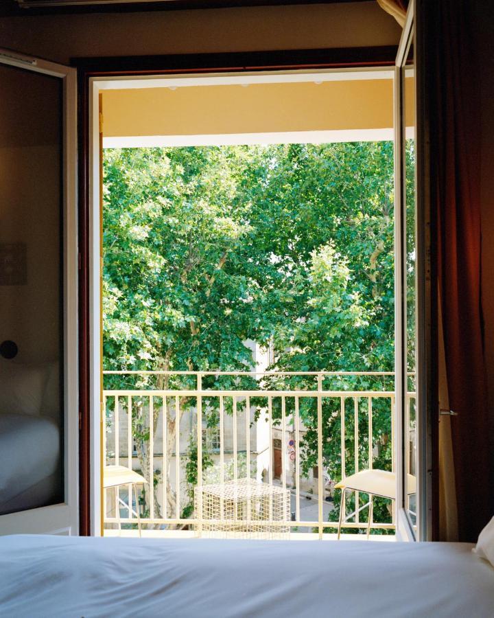 Hotel Present - Entree Autonome, Reception En Ligne - Encore Mieux Arles Exteriör bild